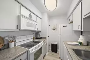 3506 Cove View Blvd, Galveston, TX 77554 - Photo 6