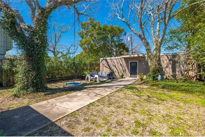 4526 S Avenue S, Galveston, TX 77551 - Photo 24