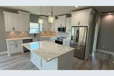 865 Palmetto Drive, Crystal Beach, TX 77650 - Photo 14
