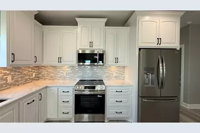 865 Palmetto Drive, Crystal Beach, TX 77650 - Photo 16