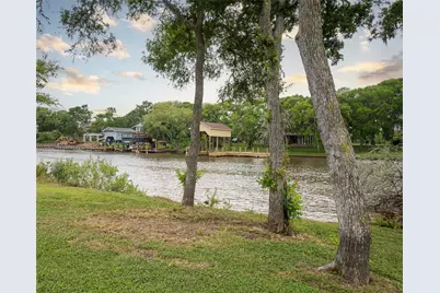 357 County Road 296, Sargent, TX 77414 - Photo 2
