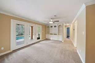 6 Highland Hollow Dr, Conroe, TX 77304 - Photo 26