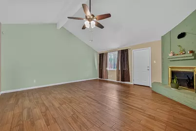 2719 Flintrock Circle, Houston, TX 77067 - Photo 2