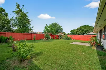 2719 Flintrock Circle, Houston, TX 77067 - Photo 18