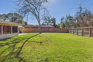 10818 Oasis Dr, Houston, TX 77096 - Photo 38