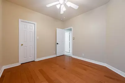 13922 Abbey Lane, Sugar Land, TX 77498 - Photo 32