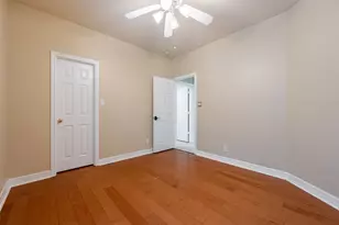 13922 Abbey Ln, Sugar Land, TX 77498 - Photo 32