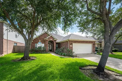13922 Abbey Lane, Sugar Land, TX 77498 - Photo 2