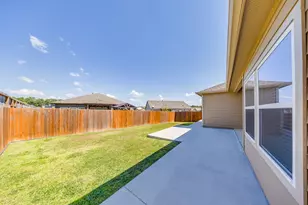 1704 Cindy Ln, Conroe, TX 77304 - Photo 16