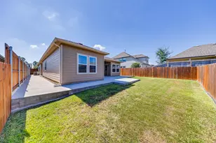 1704 Cindy Ln, Conroe, TX 77304 - Photo 4