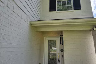 9207 Dairy View Ln, Houston, TX 77099 - Photo 2