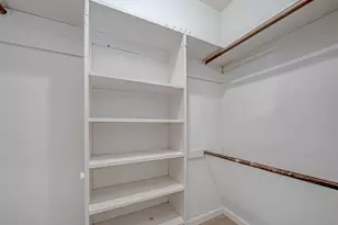 7315 Housman St, Houston, TX 77055 - Photo 18