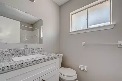 7315 Housman Street #B, Houston, TX 77055 - Photo 26