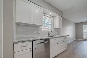 7315 Housman St, Houston, TX 77055 - Photo 16