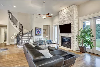 5655 Locke Lane, Houston, TX 77056 - Photo 6