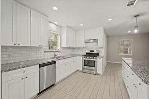 105 Navajo St, Conroe, TX 77316 - Photo 16