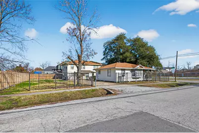 2005 Common Street, Houston, TX 77009 - Photo 4