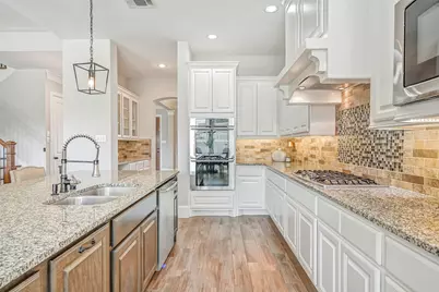 2424 Prairie Mist Lane, Friendswood, TX 77546 - Photo 14
