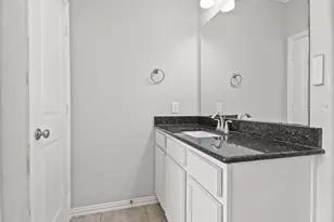 702 S Galley Dr, Crosby, TX 77532 - Photo 20