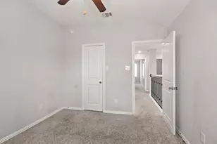 702 S Galley Dr, Crosby, TX 77532 - Photo 22