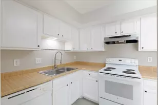 10254 Bridgeland Ln, Houston, TX 77041 - Photo 8