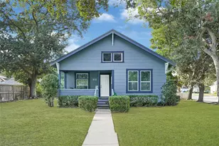 102 4th St, Sugar Land, TX 77498 - Photo 1