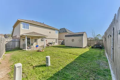 8319 White Pine Lane, Baytown, TX 77523 - Photo 6