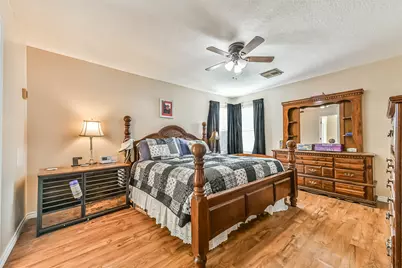 8319 White Pine Lane, Baytown, TX 77523 - Photo 20