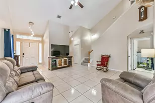 8319 White Pine Ln, Baytown, TX 77523 - Photo 12