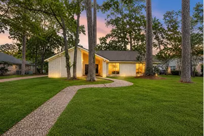 1927 Hidden Creek Drive, Kingwood, TX 77339 - Photo 2