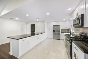 6934 Heron Dr, Houston, TX 77087 - Photo 18