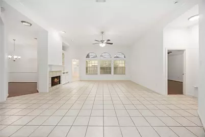 902 W Palmcrest Court, Pearland, TX 77584 - Photo 4