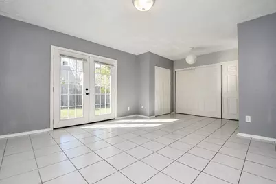 2115 Barrington, Sugar Land, TX 77478 - Photo 10