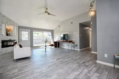 2115 Barrington, Sugar Land, TX 77478 - Photo 6