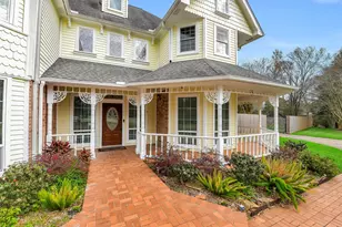 209 Pine Willow Ct, Friendswood, TX 77546 - Photo 4