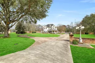 209 Pine Willow Ct, Friendswood, TX 77546 - Photo 48