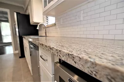 13550 Brook Hollow Drive, Sugar Land, TX 77498 - Photo 8