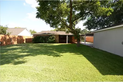 13550 Brook Hollow Drive, Sugar Land, TX 77498 - Photo 32