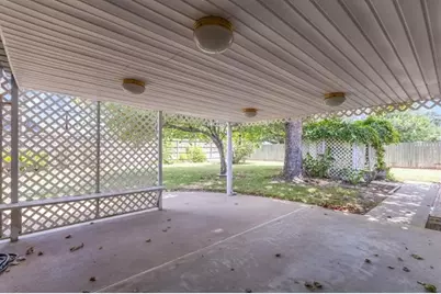 815 Hunter Ridge Lane, Nederland, TX 77627 - Photo 32