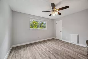 2007 7 Oaks Dr, Kingwood, TX 77339 - Photo 20