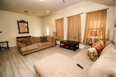 7414 Maczali Drive, Houston, TX 77489 - Photo 4