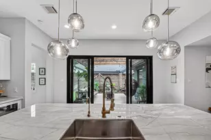 209 Woodard St, Houston, TX 77009 - Photo 18