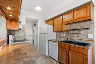 2750 Holly Hall St, Houston, TX 77054 - Photo 1