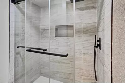 880 Tully Road #3, Houston, TX 77079 - Photo 28