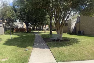 880 Tully Rd, Houston, TX 77079 - Photo 42