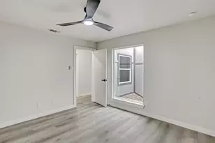 880 Tully Rd, Houston, TX 77079 - Photo 30