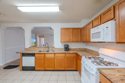 914 Parsonfield Court, Spring, TX 77373 - Photo 14