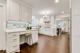 1010 Thornton Rd, Houston, TX 77018 - Photo 10