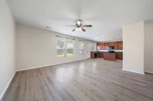 1418 S Maple Dr, Katy, TX 77493 - Photo 2