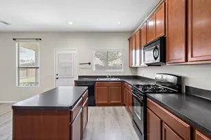 1418 S Maple Dr, Katy, TX 77493 - Photo 6